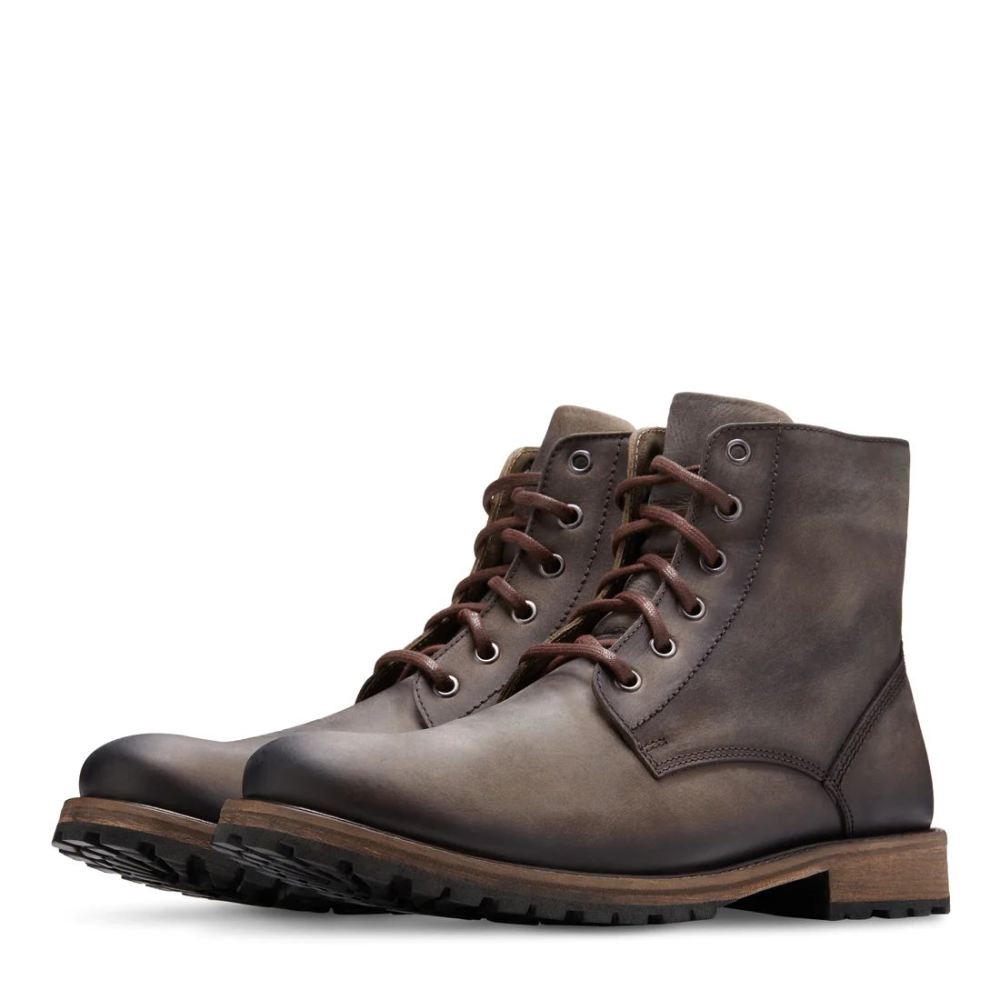 Eastland Shoes | Men's Hoyt Plain Toe Zipper Boot-Brown